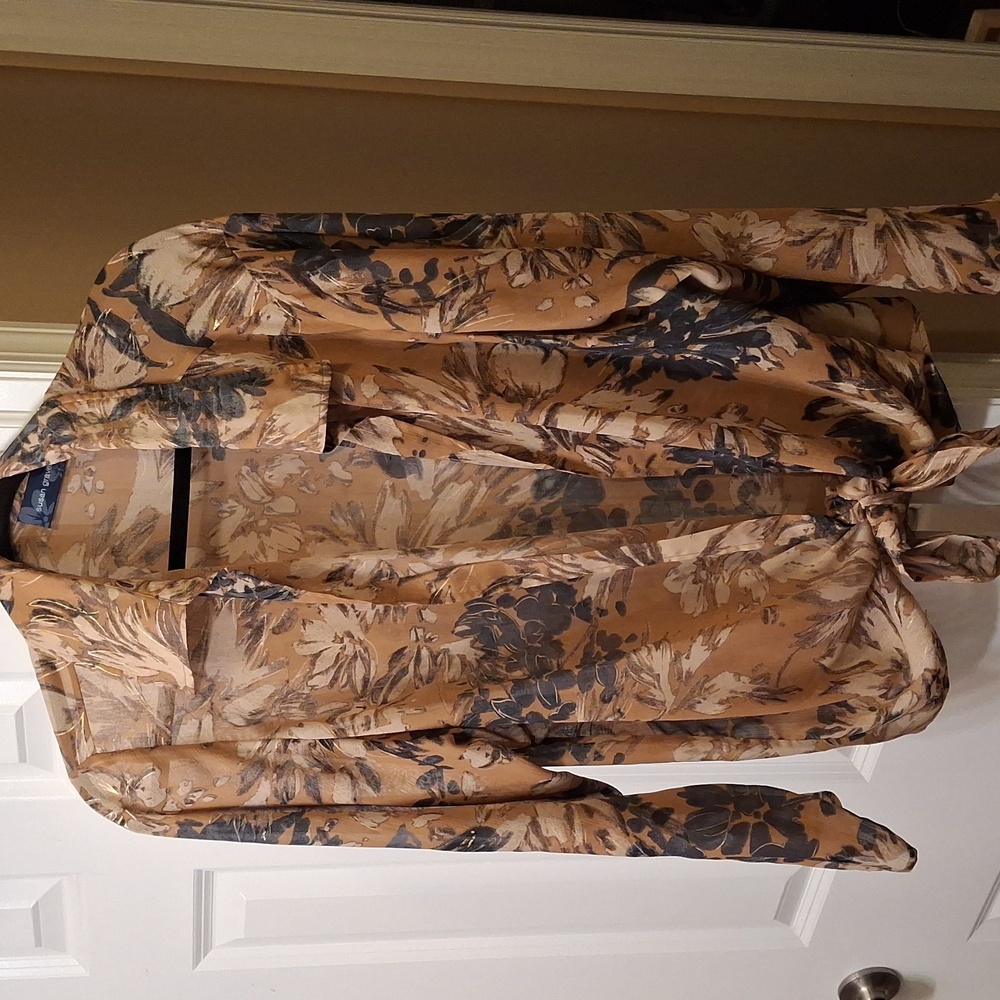 5/$25- Susan Graver Blouse